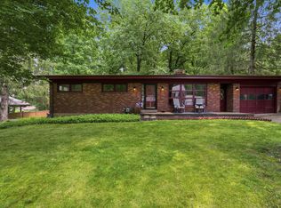 9218 Oak Ct, Pittsburgh, PA 15237