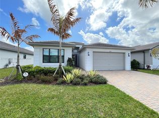 10922 SW Meandering Mile Rd, Port Saint Lucie, FL 34987