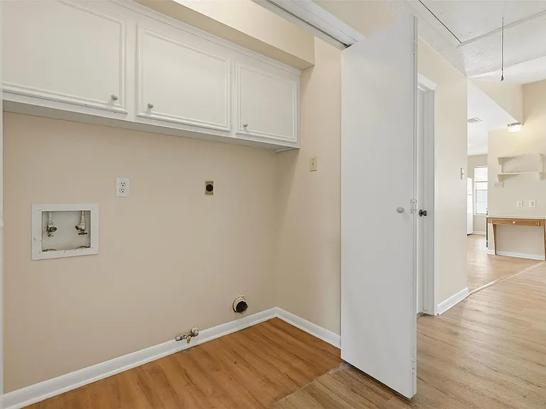 1712 Hazelwood St — Photo 16