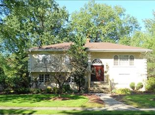 141 Caroline Rd, Paramus, NJ 07652