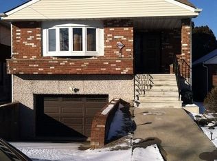 8607 157th Ave, Howard Beach, NY 11414