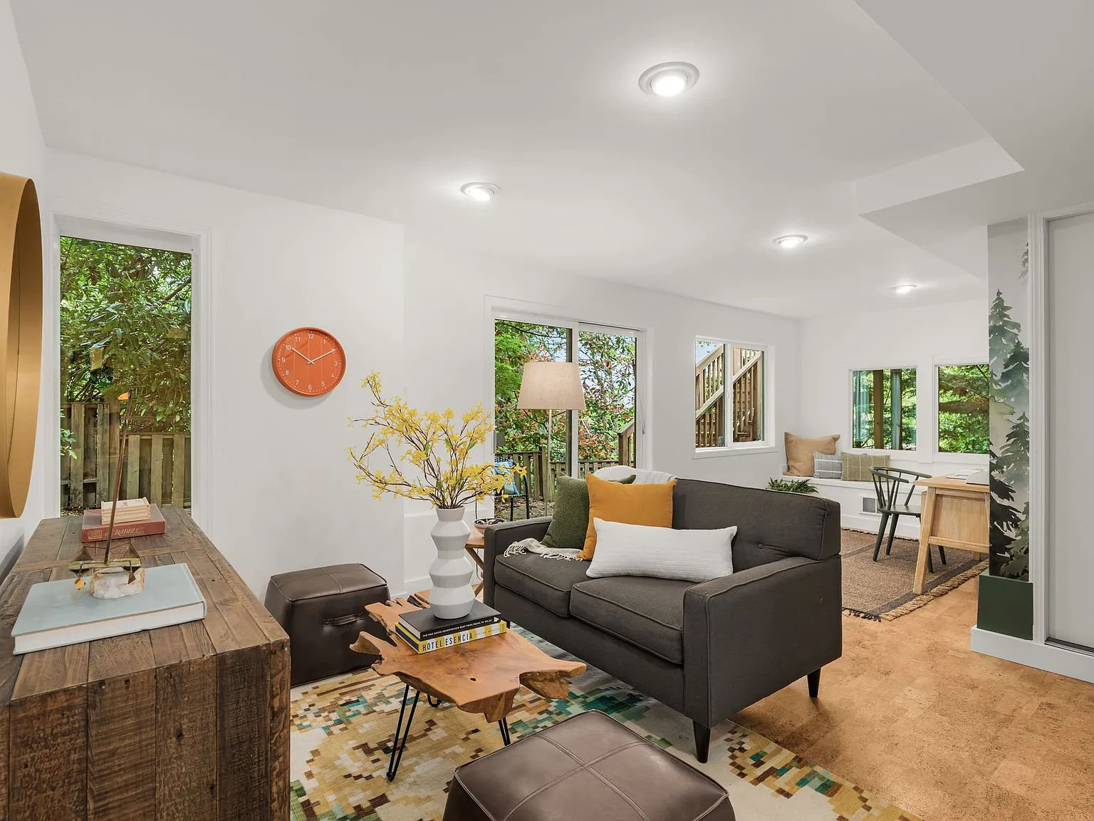 1 bed, 700 sqft, $2,100 — Photo 4