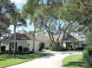 231 Clarkson Ln, Indian River Shores, FL 32963