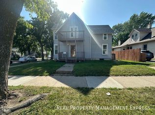 427 S Prairie Ave, Sioux Falls, SD 57104