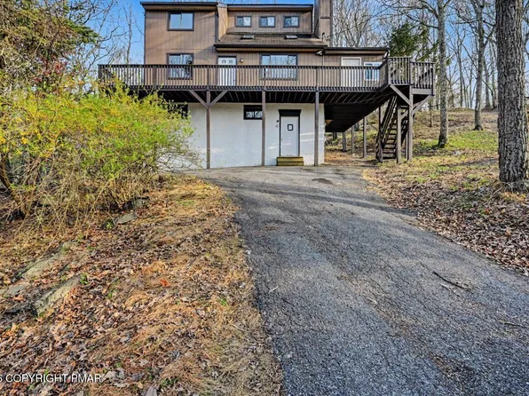 240 Powderhorn Rd, Henryville, PA 18332