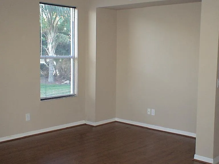 7215 Colonial Lake Dr — Photo 7