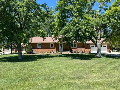 323 NE 20th Ave, Great Bend, KS, 67530