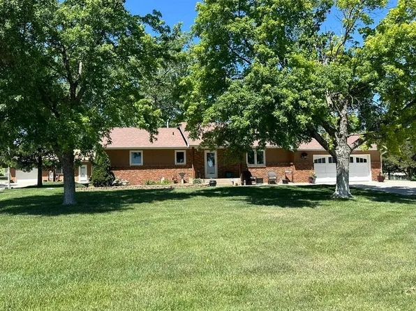 323 NE 20th Ave, Great Bend, KS 67530