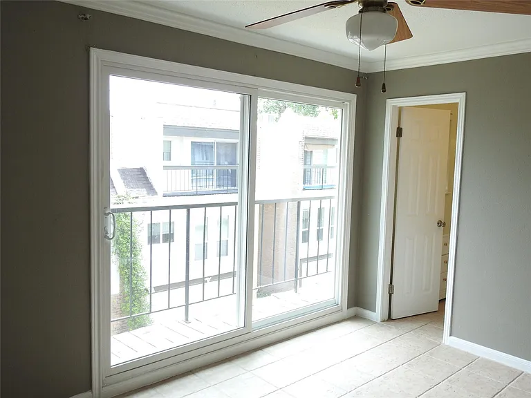 218 Stratford St #3 — Photo 22