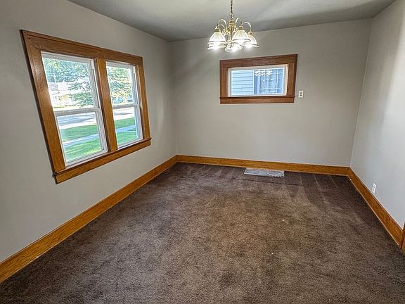 3rd image of 330 W Rudisill Blvd