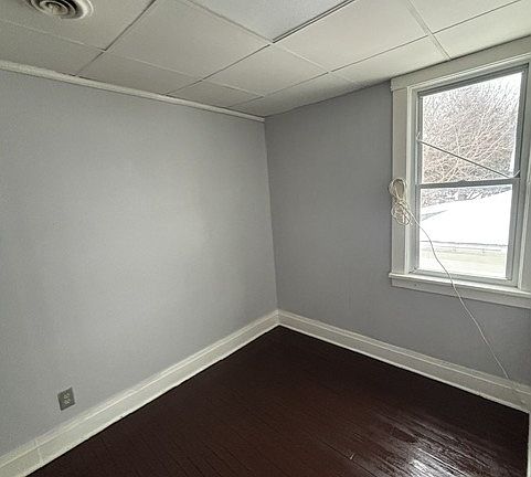 5th image of 403 Ellicott St APT 4