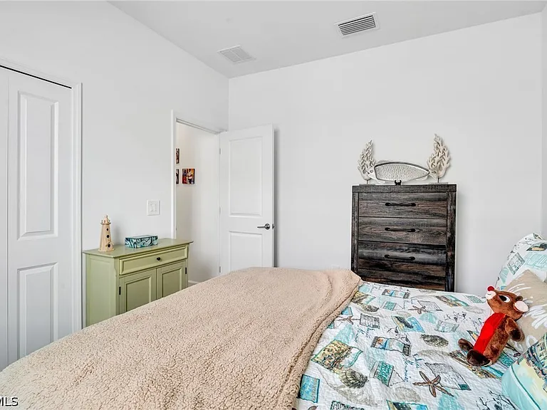 17388 Walnut Run Dr — Photo 16