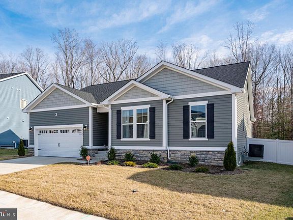 2nd image of 8543 Fleetwood Dr