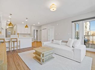 99 Foundry Pl #102, Portsmouth, NH 03801