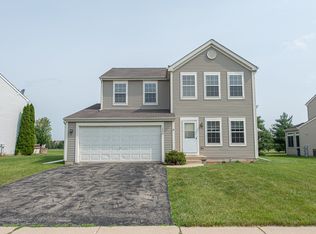 1884 Clarendon Ln, Aurora, IL 60504