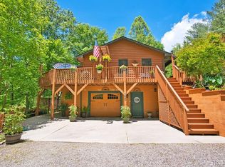 102 Quail Ridge Dr, Franklin, NC 28734