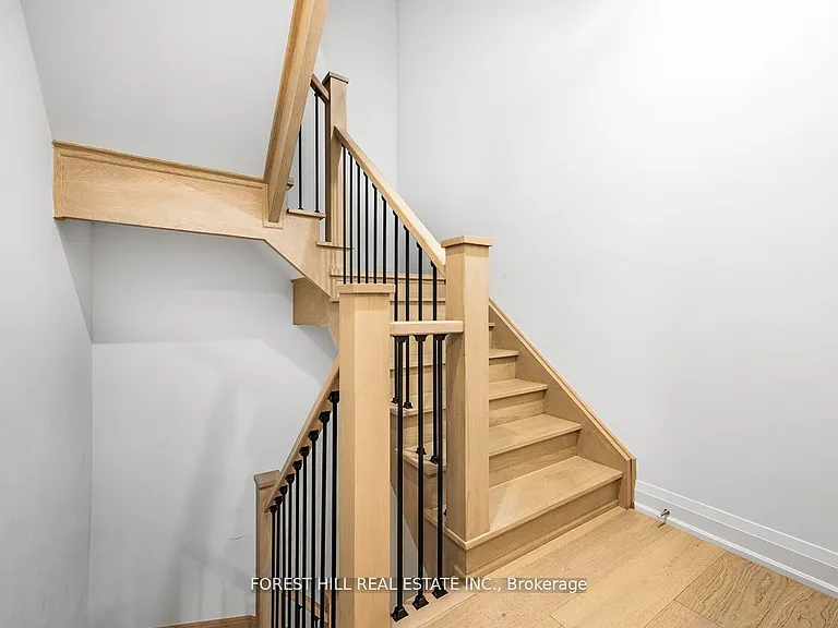 18 Greenbriar Rd #3 — Photo 19