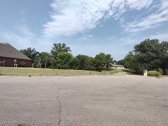 4th image of 2612 Carrington Pointe Rd
