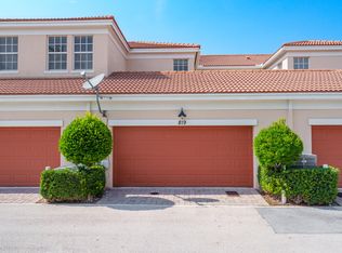 819 NW 82nd Ln, Boca Raton, FL 33487