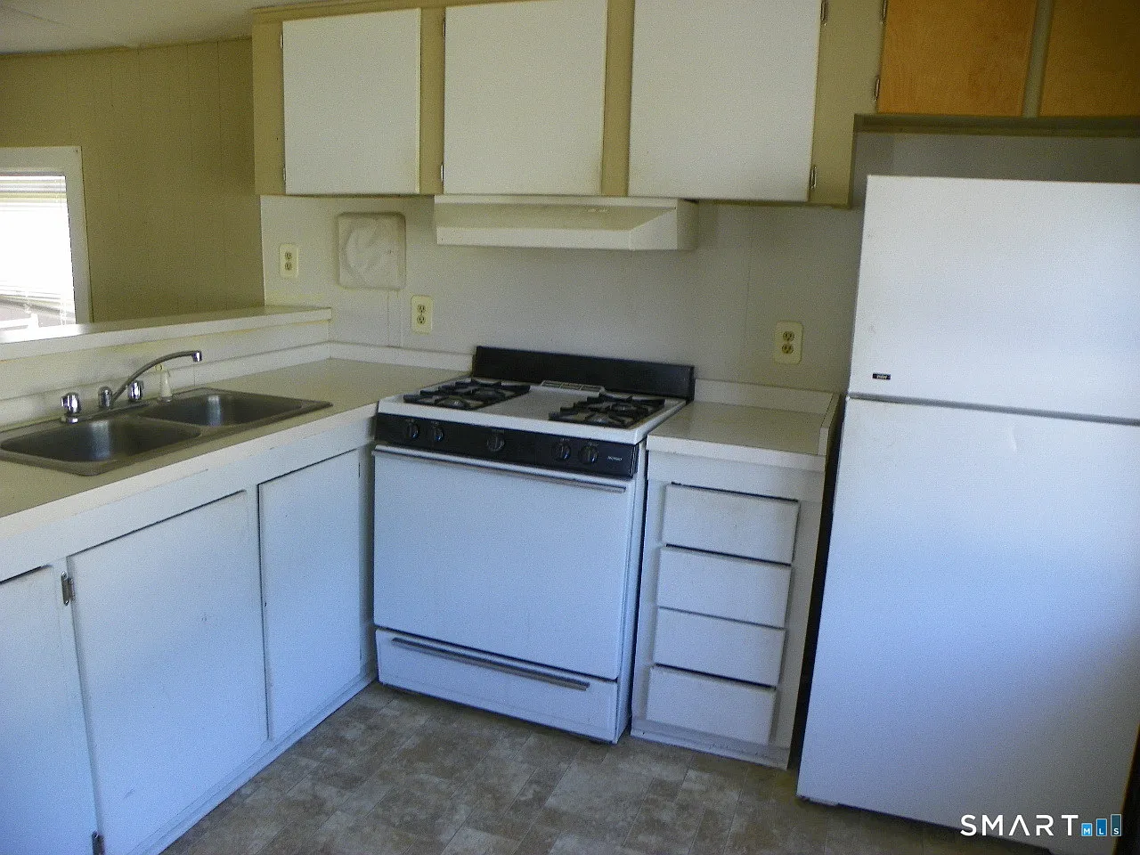 1 bed, 1.0 bath, 560 sqft, $1,495 — Photo 2