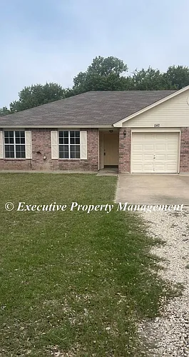 1140-1142 County Road 4804 Photo 1