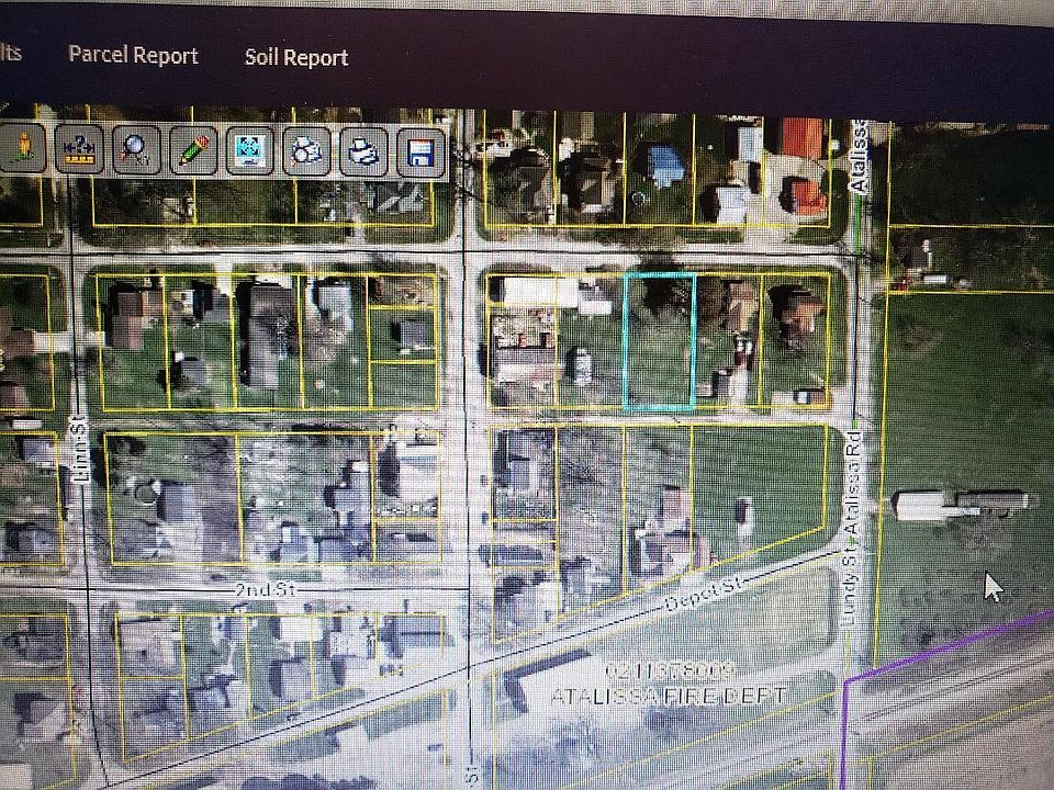 2nd image of 118 3rd St