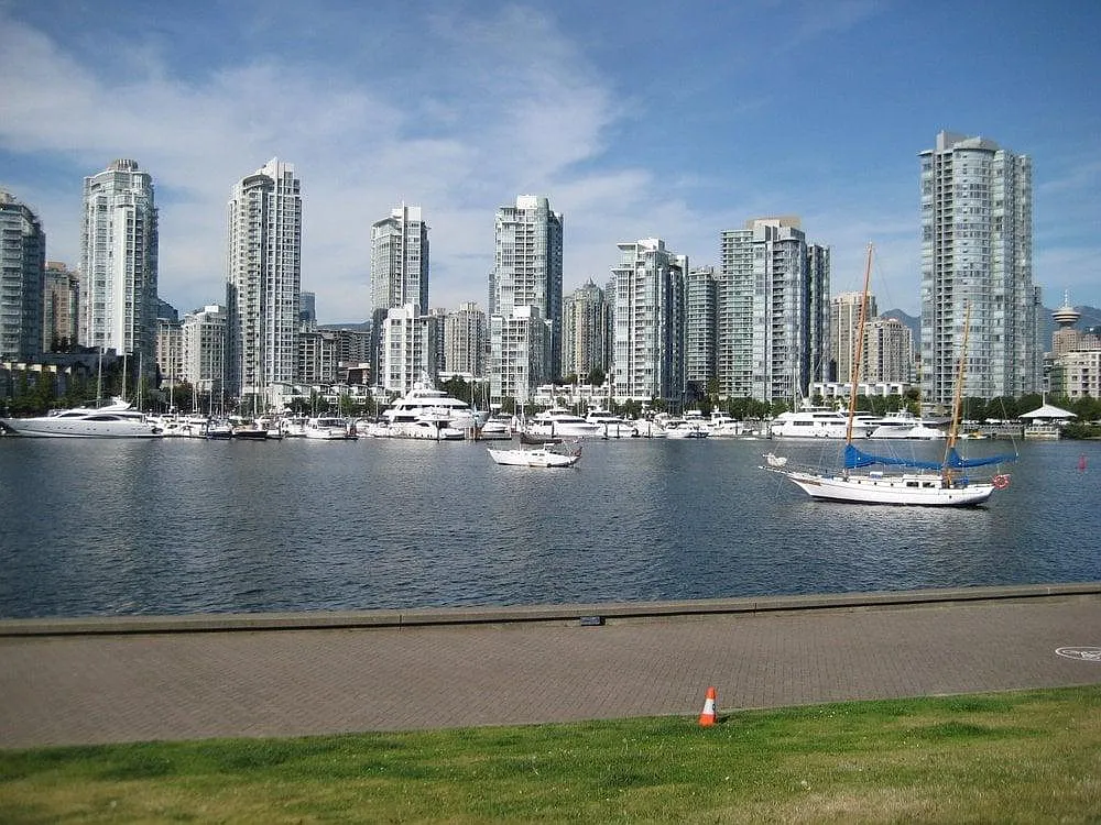 1869 Spyglass Pl photo 1