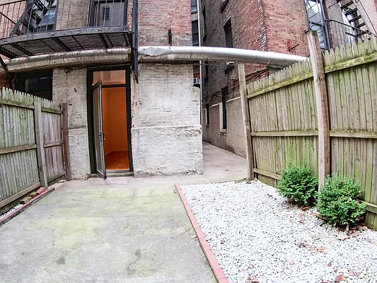 Rented by Urban Real Estate Inc | media 28