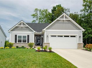 9929 Rothschild Ct, Centerville, OH 45458