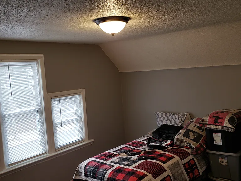 137 4th Ave S #2 — Photo 12