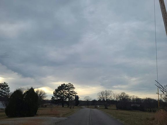 4th image of 1040 Denny Rd