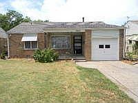1st image of 2411 S Poplar Dr