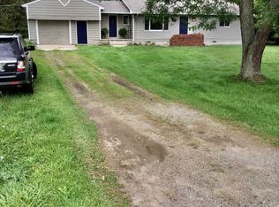 195 E Galbraith Line Rd, Melvin, MI 48454