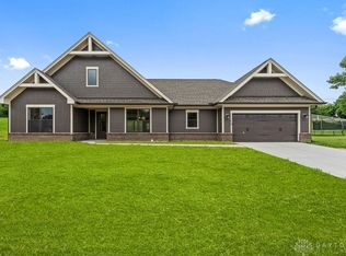 919 Cypress Pl, Tipp City, OH 45371