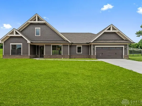 919 Cypress Pl, Tipp City, OH 45371