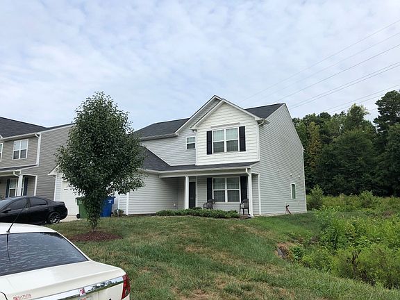3rd image of 220 Trimble Dr