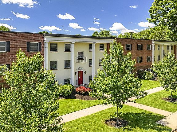Winston Hall Apartments