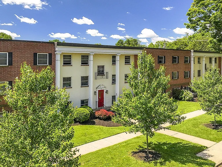Winston Hall Apartments