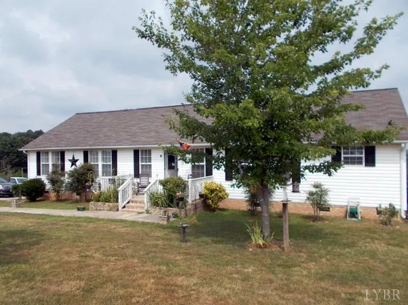 1705 Easome Rd, Hurt, VA 24563