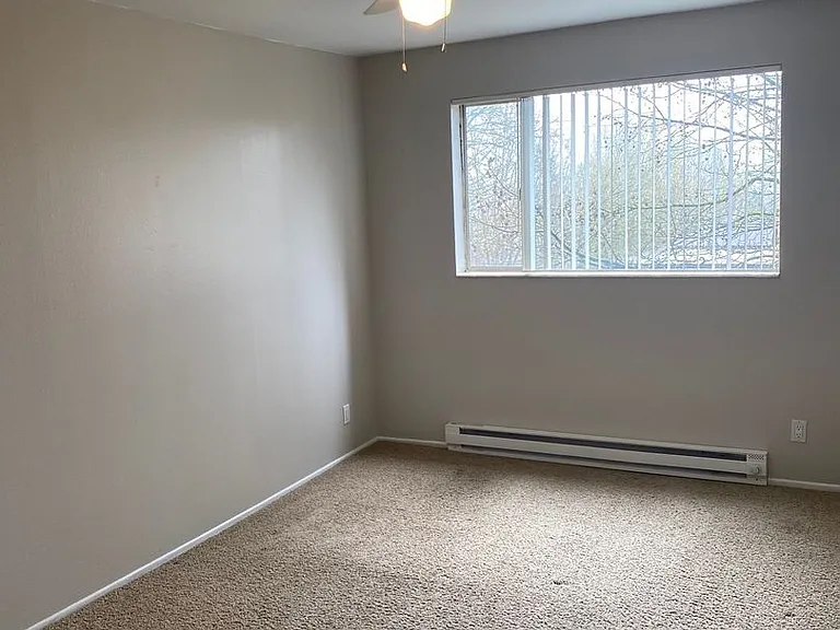 2020 Building — Photo 43