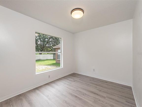 5th image of 7523 Terrace River Dr