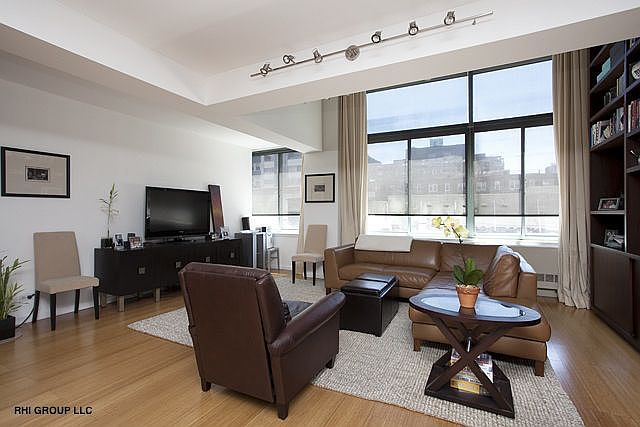 1st image of 22-26 W 15th St APT 3B