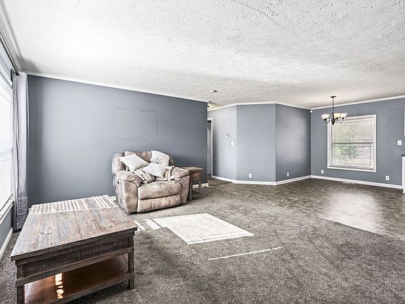 5th image of 2108 E Princeton Ave
