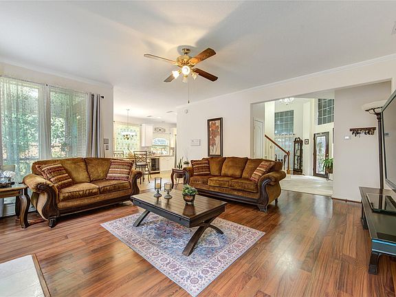 4th image of 10030 Briarpark Trail Ln