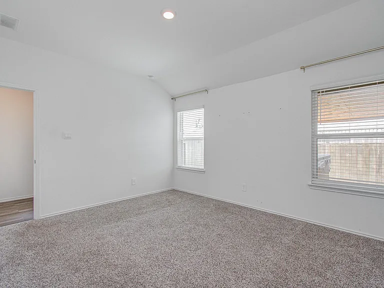 6111 Grove Of Pines St — Photo 18
