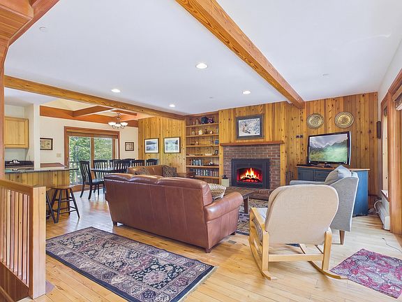 5th image of 533 Spruce Creek Road #533