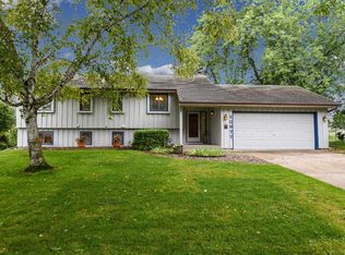 12977 Finch Way, Apple Valley, MN 55124