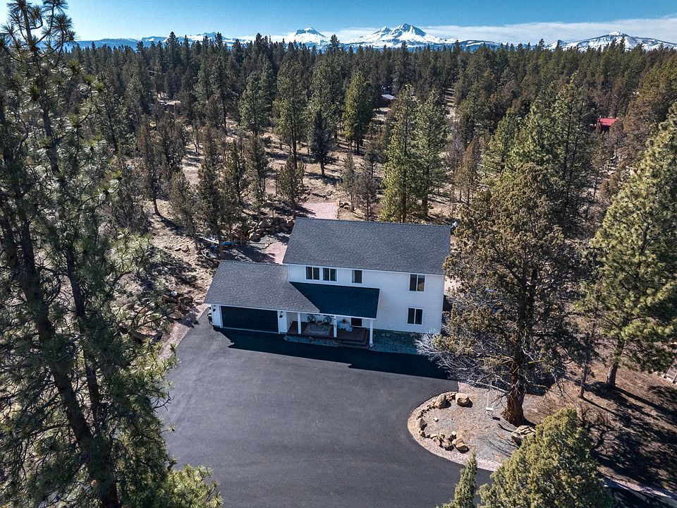 1st image of 69353 Hinkle Butte Dr