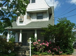 215 N 7th Ave #1, Mount Vernon, NY 10550