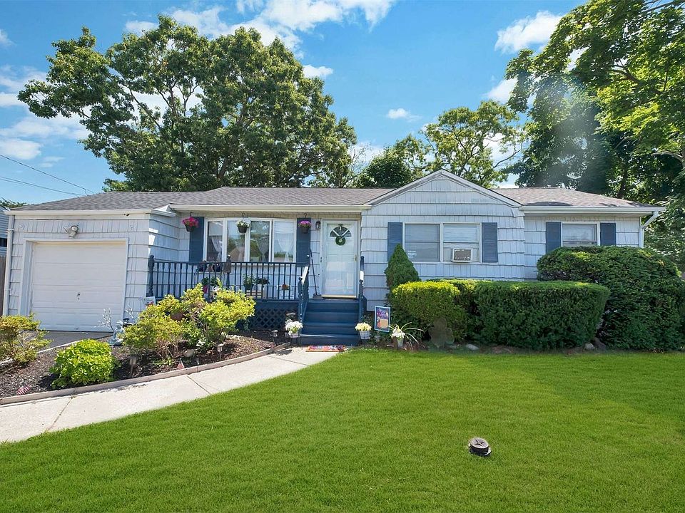 1st image of 24 Huron St